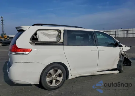 2014 Toyota Sienna Le из США, поврежденный, VIN 5TDKK3DC7ES494628